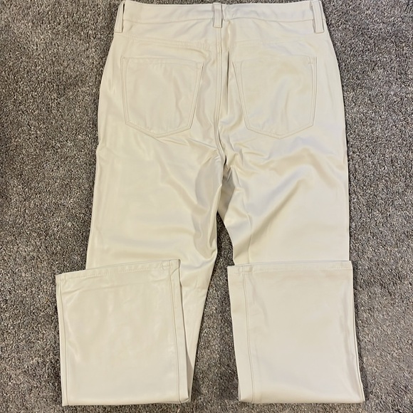 NWT American Eagle Vegan Leather Jeans - Picture 3 of 3